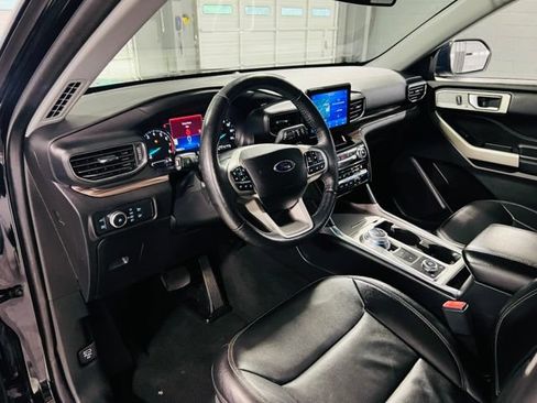 Used 2021 Ford Explorer Limited w/ Hybrid Equipment Group 310A AWD/4WD image 24