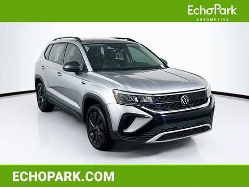 Used 2024 Volkswagen Taos S FWD image 1