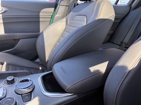 New 2025 Alfa Romeo Giulia AWD w/ Driving Assist Package image 21