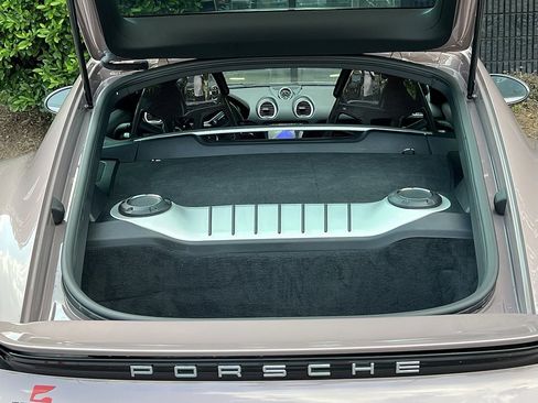 Used 2022 Porsche 718 Cayman image 17