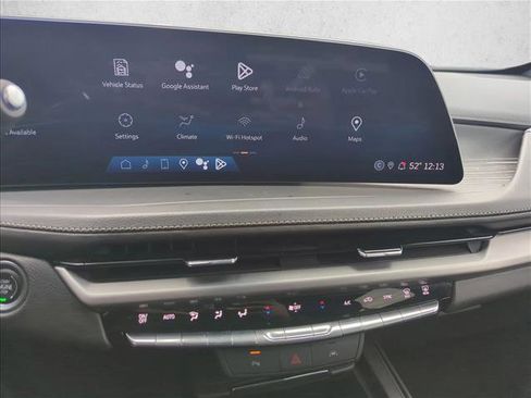 Used 2024 Cadillac XT4 Premium Luxury image 18