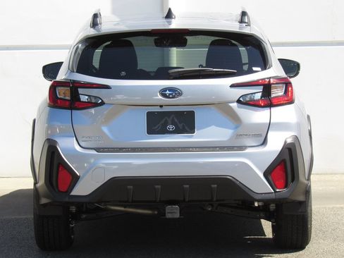 Used 2025 Subaru Crosstrek 2.5i Premium AWD/4WD image 7