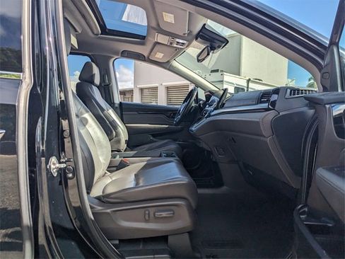 Used 2018 Honda Odyssey Elite image 18