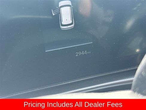 Used 2025 Hyundai Santa Fe SE AWD/4WD image 4