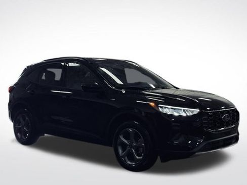 Used 2025 Ford Escape ST-Line image 4