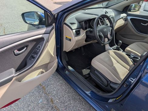 Used 2013 Hyundai Elantra GT FWD image 11