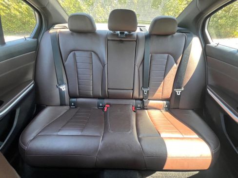 Used 2019 BMW 330i Sedan w/ Premium Package image 29