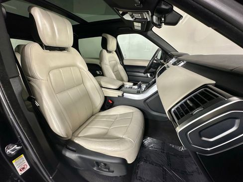 Used 2018 Land Rover Range Rover Sport HSE AWD/4WD image 17