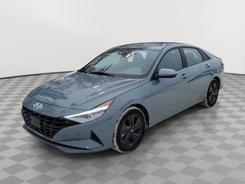 Certified 2023 Hyundai Elantra SEL image 1