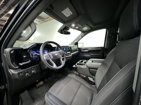 Certified 2024 Chevrolet Silverado 1500 LT w/ Z71 Off-Road Package image 10