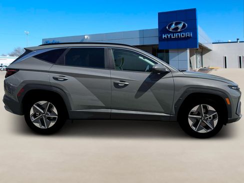 New 2026 Hyundai Tucson SEL FWD image 9