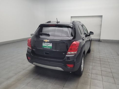 Used 2019 Chevrolet Trax LT w/ LT Convenience Package FWD image 7