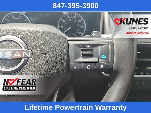 Used 2025 Nissan Rogue SV AWD/4WD image 32