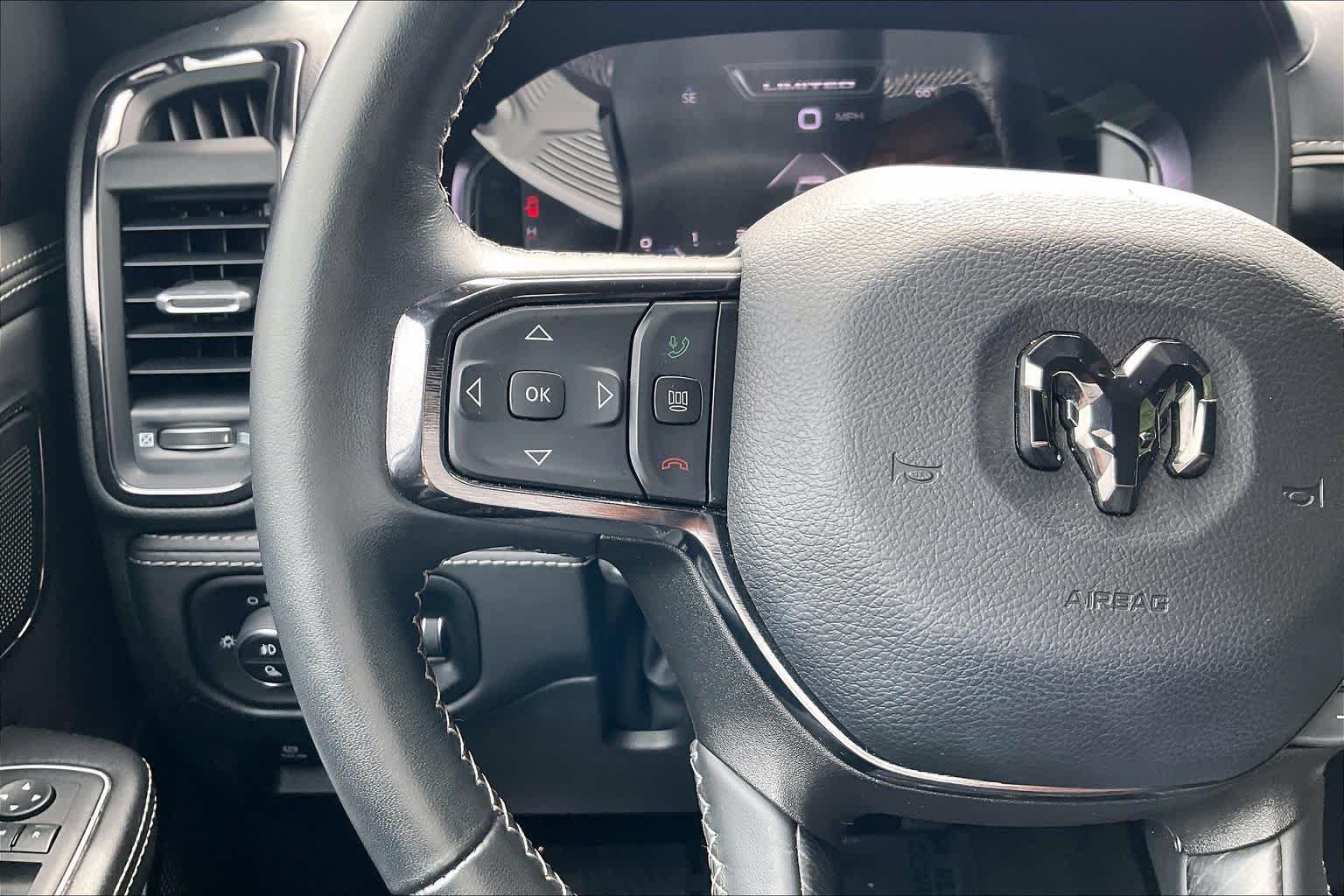 Used 2023 RAM 1500 Limited AWD/4WD image 23