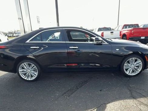 Used 2025 Cadillac CT4 Premium Luxury AWD/4WD image 9