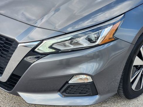 Certified 2022 Nissan Altima 2.5 SV image 7