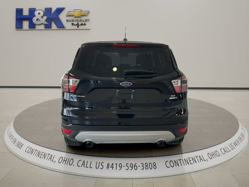 Used 2017 Ford Escape SE w/ SE Cold Weather Package AWD/4WD image 5