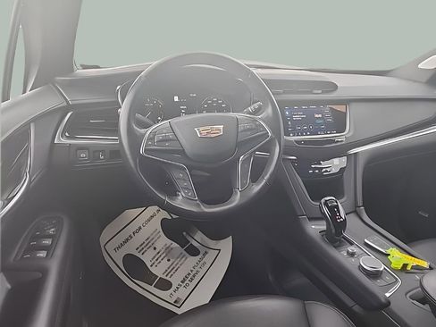 Used 2022 Cadillac XT5 Premium Luxury image 10