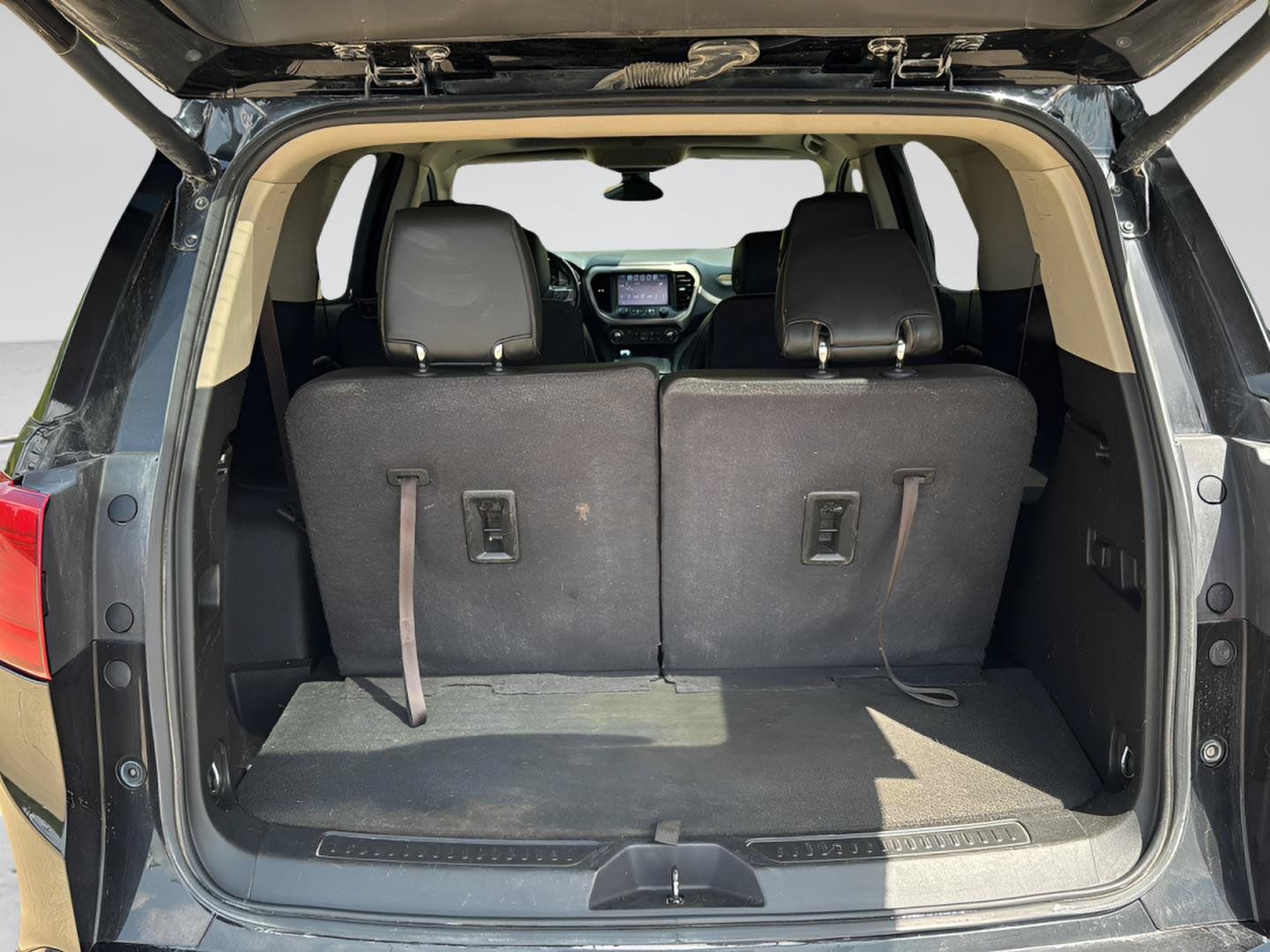 Used 2017 GMC Acadia Denali AWD/4WD image 25
