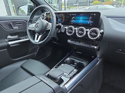 Certified 2023 Mercedes-Benz GLA 250 4MATIC w/ Premium Package image 18