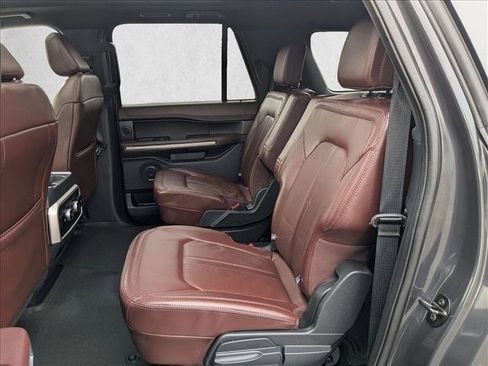 Used 2022 Ford Expedition Max Limited image 19