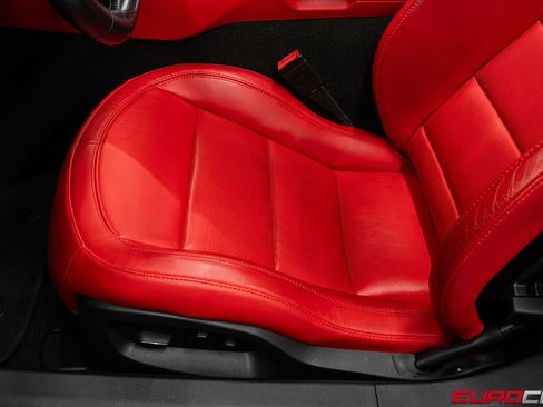 Used 2015 Chevrolet Corvette Z06 w/ 3LZ Preferred Equipment Group image 40