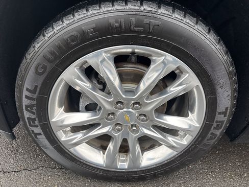 Used 2019 Chevrolet Traverse High Country AWD/4WD image 11
