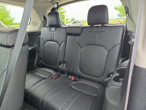 Used 2024 Honda Pilot Elite image 36