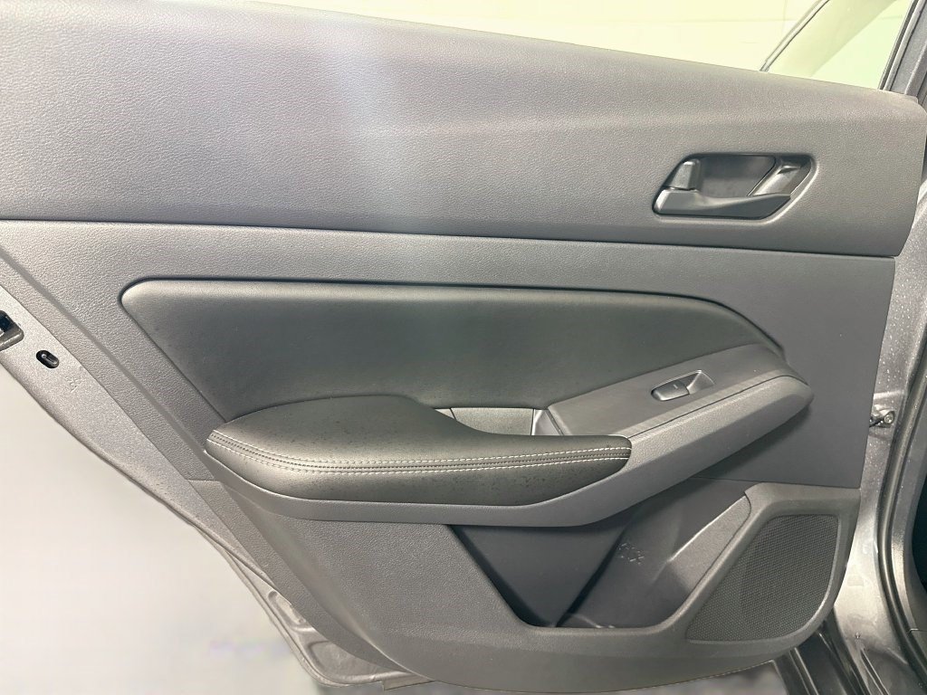 Used 2026 Nissan Altima 2.5 SV FWD image 25
