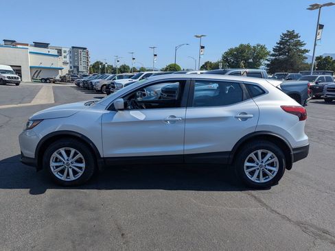 Used 2019 Nissan Rogue Sport S w/ Appearance Package AWD/4WD image 7