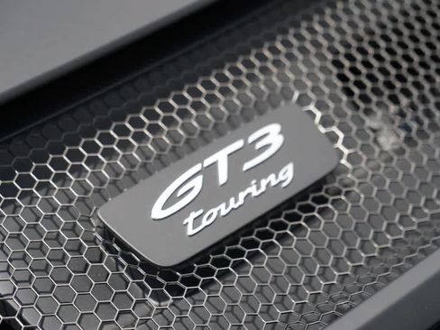 Used 2025 Porsche 911 GT3 RWD image 15
