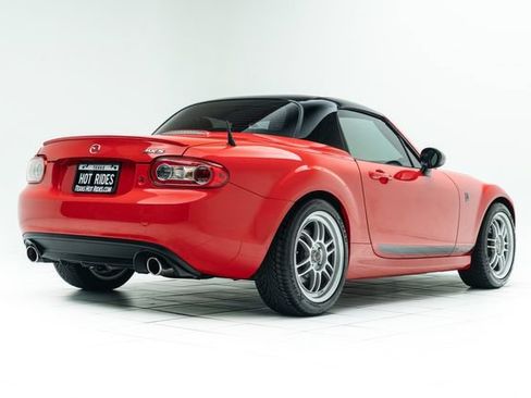 Used 2015 MAZDA MX-5 Miata Club RWD image 12