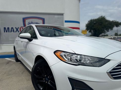 Used 2020 Ford Fusion SE w/ Equipment Group 151A FWD image 20