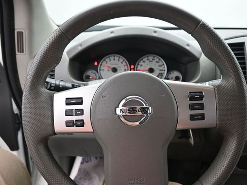 Used 2019 Nissan Frontier Desert Runner RWD image 11