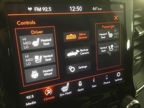 Used 2020 RAM 1500 Laramie AWD/4WD image 28