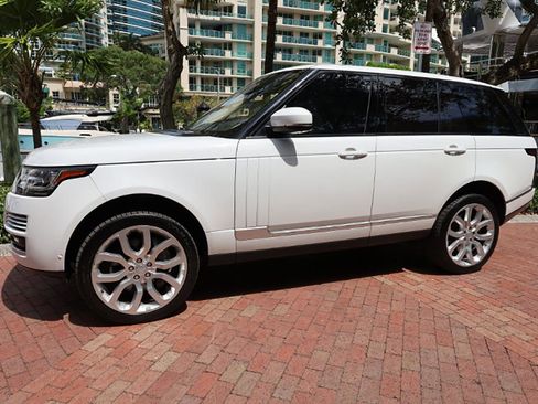 Used 2016 Land Rover Range Rover HSE AWD/4WD image 16