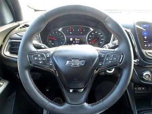 Used 2022 Chevrolet Equinox RS w/ RS Leather Package image 3