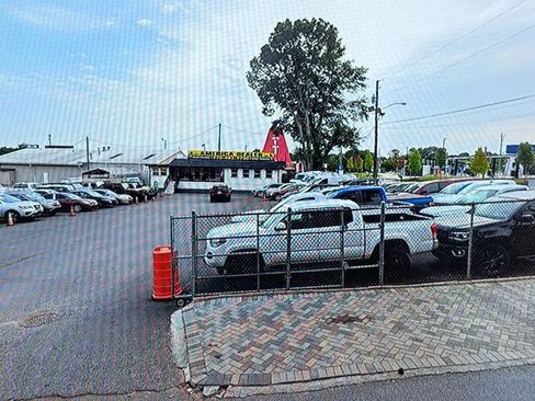 Used 2017 GMC Yukon XL SLT w/ Premium Edition image 39