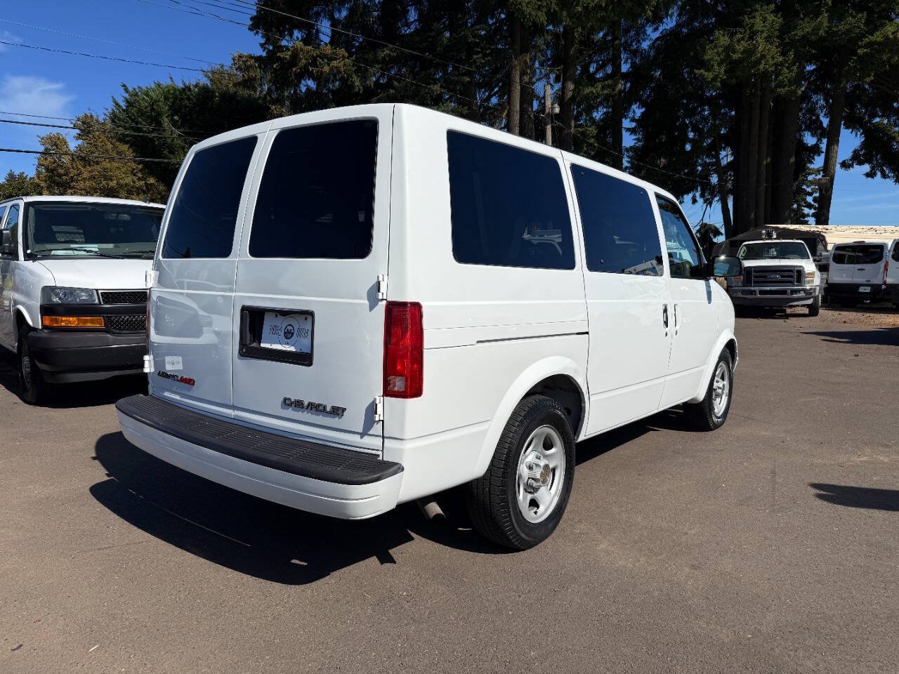 Used 2003 Chevrolet Astro LT AWD/4WD image 6