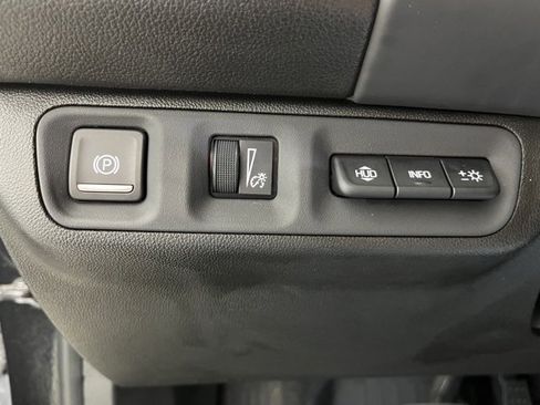 Used 2021 GMC Acadia Denali w/ Denali Ultimate Package image 19