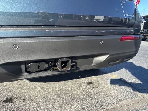 Used 2023 Ford Explorer XLT w/ Class IV Trailer Tow Package image 9