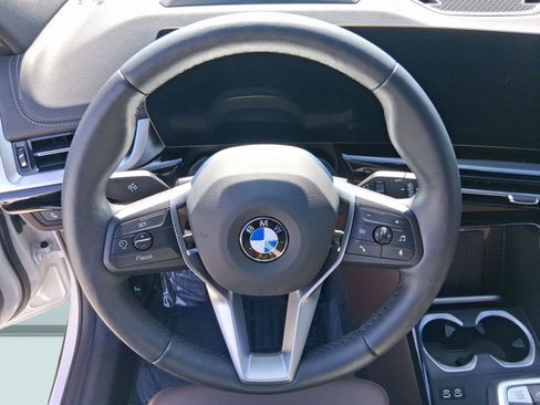 Used 2025 BMW X1 xDrive28i w/ Premium Package image 16