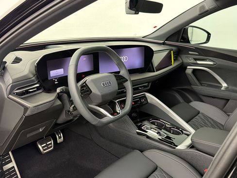 New 2026 Audi SQ5 Premium Plus AWD/4WD image 4