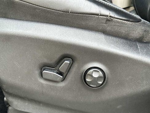 Used 2018 Chrysler Pacifica Limited w/ Advanced Safetytec Group image 14