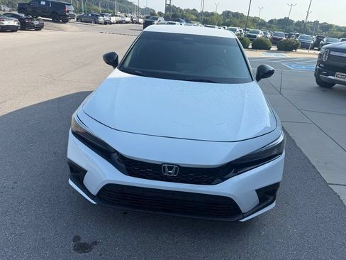 Used 2024 Honda Civic Sport image 3