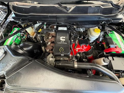 Used 2019 RAM 2500 Laramie AWD/4WD image 37