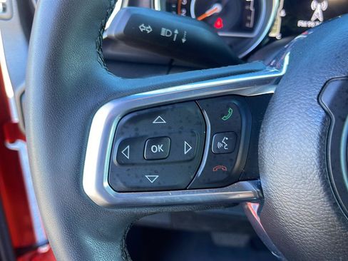 Used 2023 Jeep Wrangler Unlimited Sahara AWD/4WD image 20