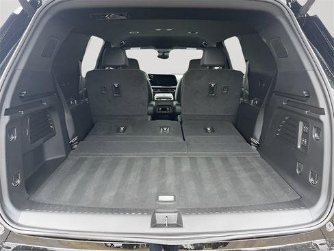 New 2026 Chevrolet Traverse RS image 8