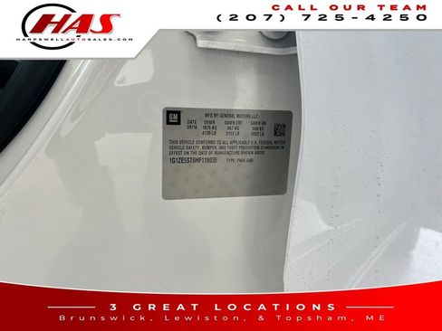 Used 2017 Chevrolet Malibu LT FWD image 17