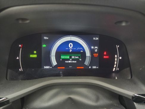 Used 2025 Toyota Camry SE image 10